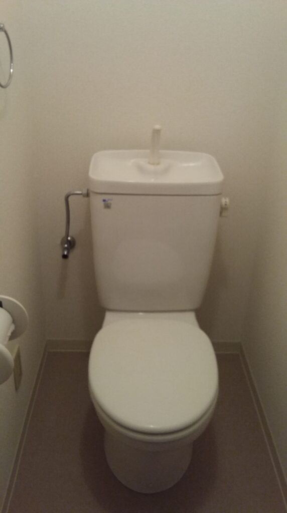 【夢占い】トイレの意味！汚い・水浸し・下痢・探す・溢れる・流す・見られる・詰まる・ドア・便器・修理 takajin